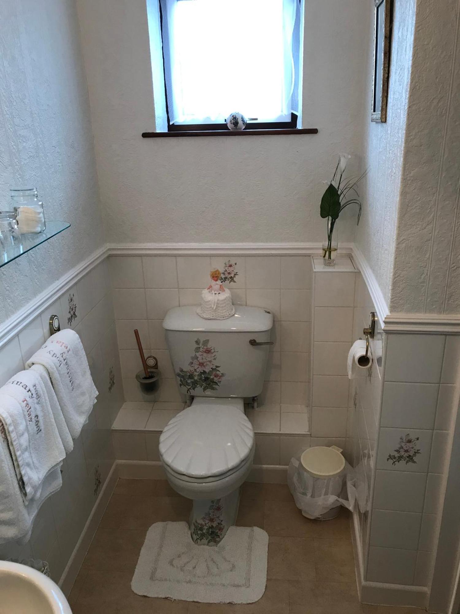 Erw-Lon Farm Bed & Breakfast Pontfaen Ruang foto